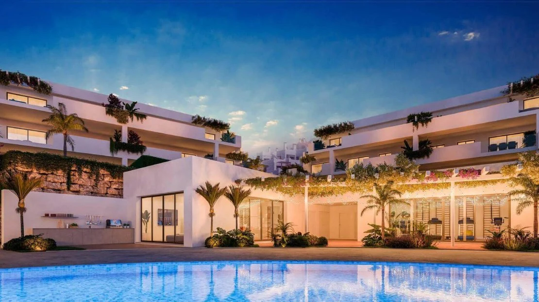 Amaranta Living — complex met gemeenschappelijk zwembad en groene tuinen