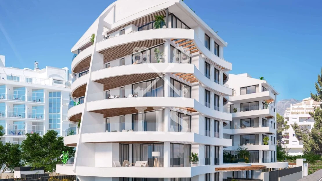 Marina Golden Bay — terras met uitzicht in Benalmádena
